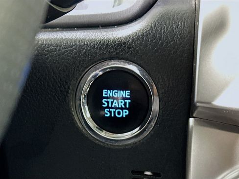 Used 2021 Toyota 4Runner SR5 Premium w/ Moonroof Package RWD image 20