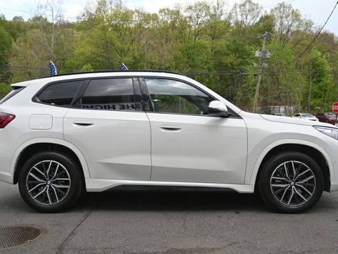 Used 2025 BMW X1 xDrive28i AWD/4WD image 9