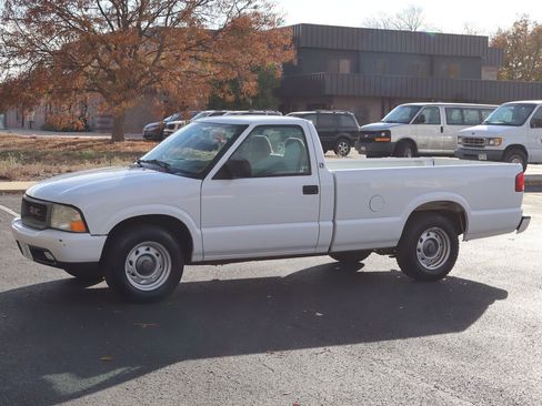 Used 2000 GMC Sonoma SL w/ Cold-Climate Pkg image 10