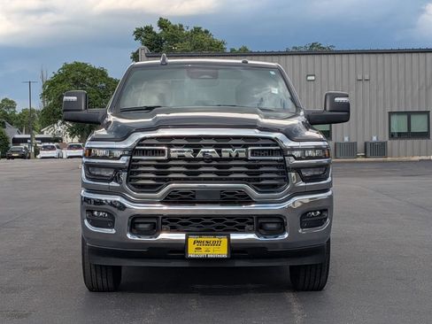Used 2026 RAM 2500 Big Horn AWD/4WD image 2
