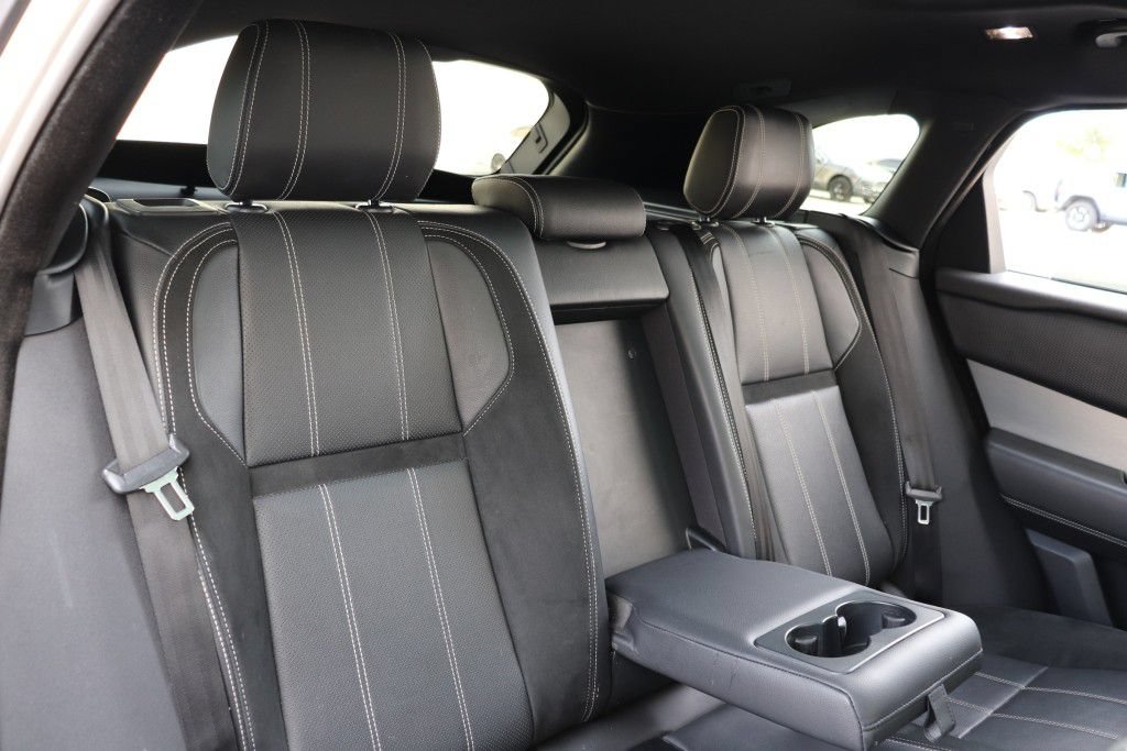 Used 2018 Land Rover Range Rover Velar R-Dynamic SE AWD/4WD image 30