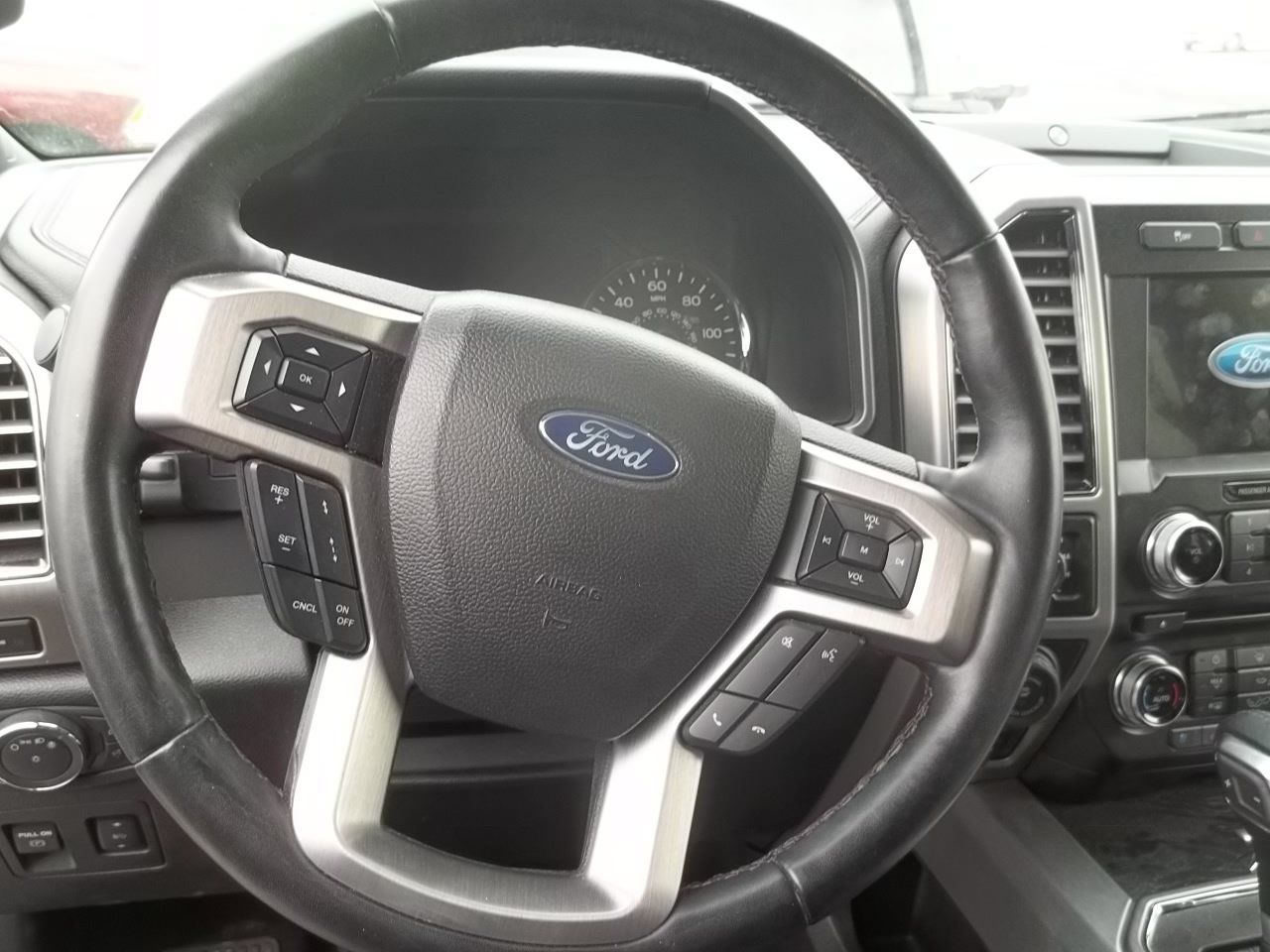 Used 2018 Ford F150 Platinum w/ Equipment Group 701A Luxury AWD/4WD image 7