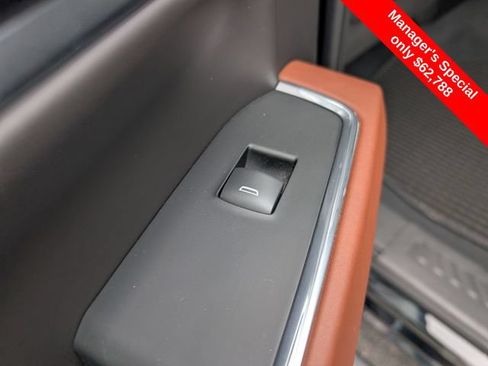 Used 2023 GMC Sierra 1500 Denali Ultimate AWD/4WD image 11