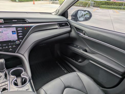 Used 2018 Toyota Camry XSE w/ Driver Assist Package FWD image 15