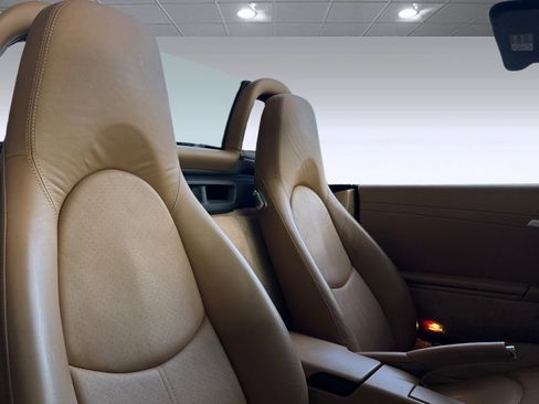 Used 2005 Porsche Boxster S image 28