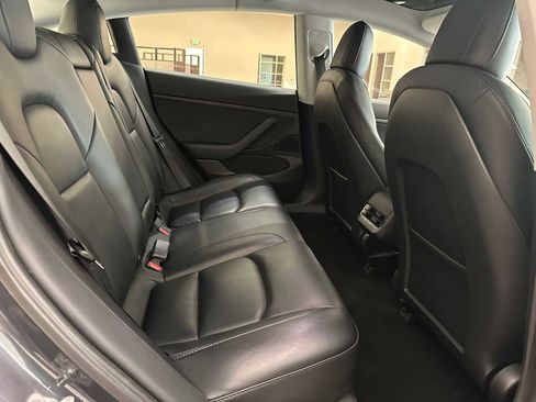 Used 2020 Tesla Model 3 Standard Range RWD image 27