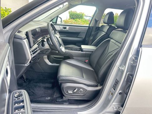 Used 2025 Hyundai Santa Fe SEL image 38