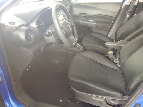 Used 2023 Nissan Kicks S image 11