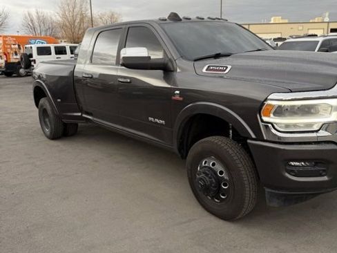 Used 2022 RAM 3500 Laramie w/ Max Tow Package image 3