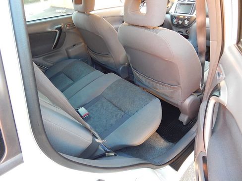 Used 2001 Toyota RAV4 2WD image 13