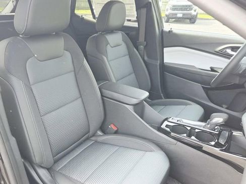 New 2026 Chevrolet Trax LT w/ Driver Confidence Package FWD image 14