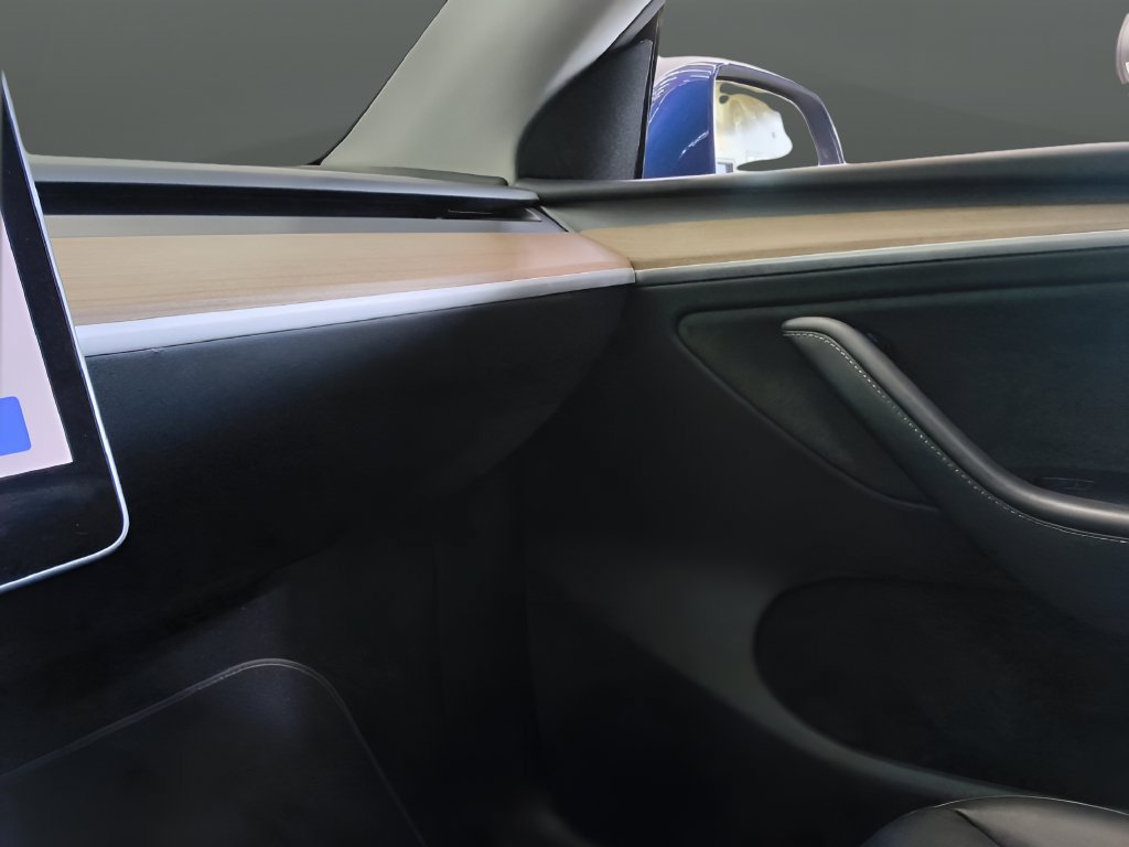 Used 2024 Tesla Model Y Performance AWD/4WD image 24