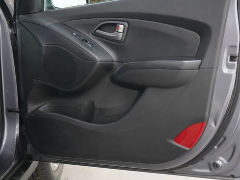 Used 2015 Hyundai Tucson SE FWD image 6