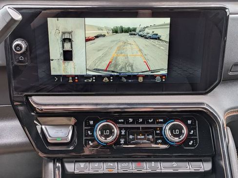 Used 2024 GMC Sierra 2500 AT4 w/ AT4 Premium Plus Package AWD/4WD image 12