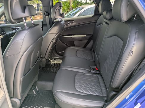 Certified 2025 Kia Sportage X-Pro Prestige AWD/4WD image 12