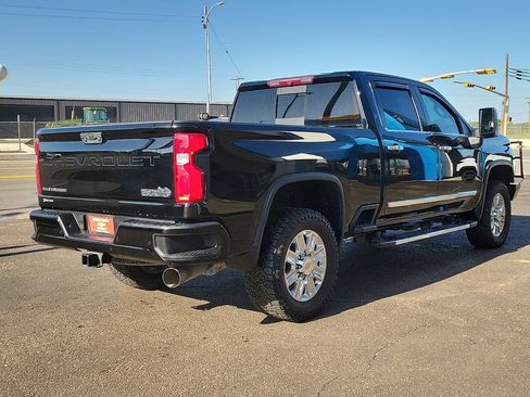 Used 2024 Chevrolet Silverado 2500 High Country w/ Max Trailering Package AWD/4WD image 4