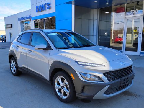 Used 2023 Hyundai Kona SEL w/ Cargo Package image 3