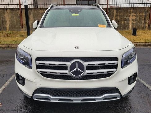Used 2023 Mercedes-Benz GLB 250 4MATIC image 5