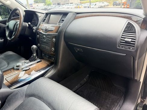 Used 2014 INFINITI QX80 4WD w/ Deluxe Touring Package image 20