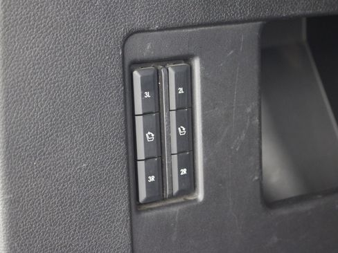 Used 2018 Lincoln Navigator Premiere AWD/4WD image 24