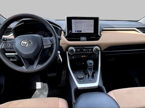 Used 2023 Toyota RAV4 LE AWD/4WD image 16