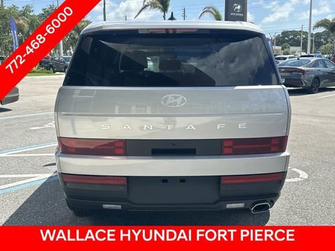 Used 2025 Hyundai Santa Fe SE FWD image 8