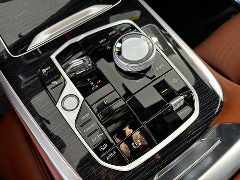 New 2027 BMW X7 M60i AWD/4WD image 19