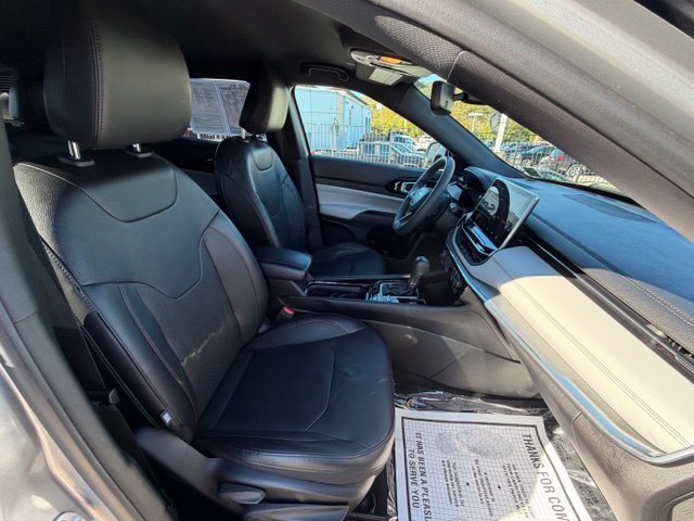 Used 2023 Jeep Compass Limited AWD/4WD image 35