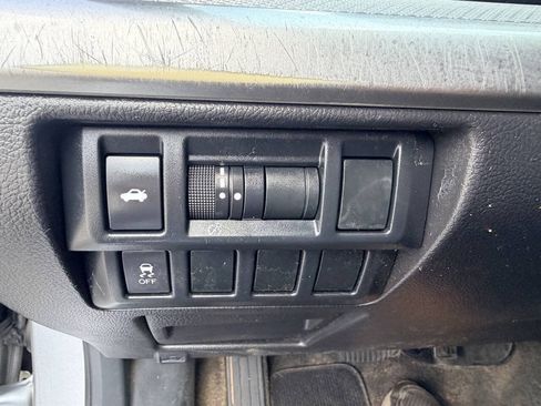 Used 2015 Subaru Legacy 2.5i AWD/4WD image 27