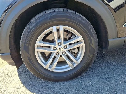 Used 2021 Ford Explorer XLT w/ Equipment Group 202A image 32