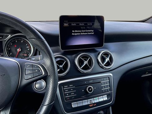 Used 2019 Mercedes-Benz GLA 250 image 7