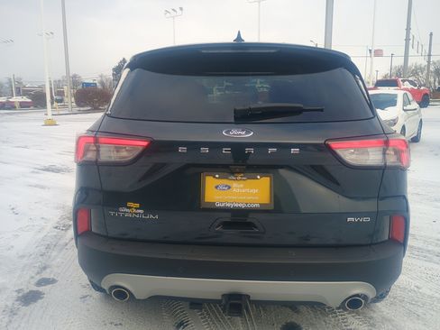 Certified 2022 Ford Escape Titanium w/ Class II Trailer Tow Package image 12