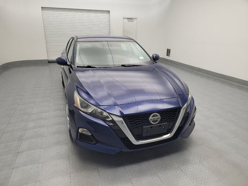 Used 2019 Nissan Altima 2.5 S FWD image 14