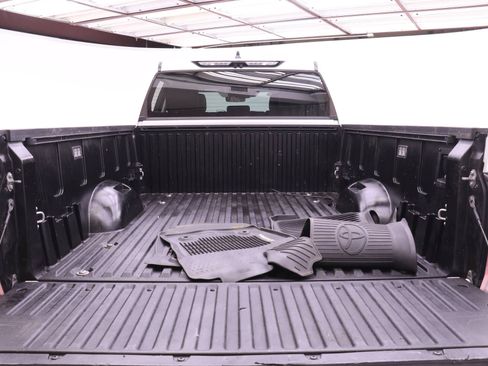 Used 2022 Toyota Tundra Limited w/ TRD Off-Road Package image 16