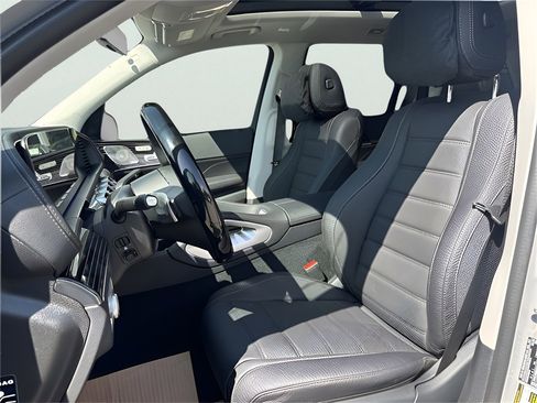 New 2026 Mercedes-Benz GLS 450 4MATIC image 11