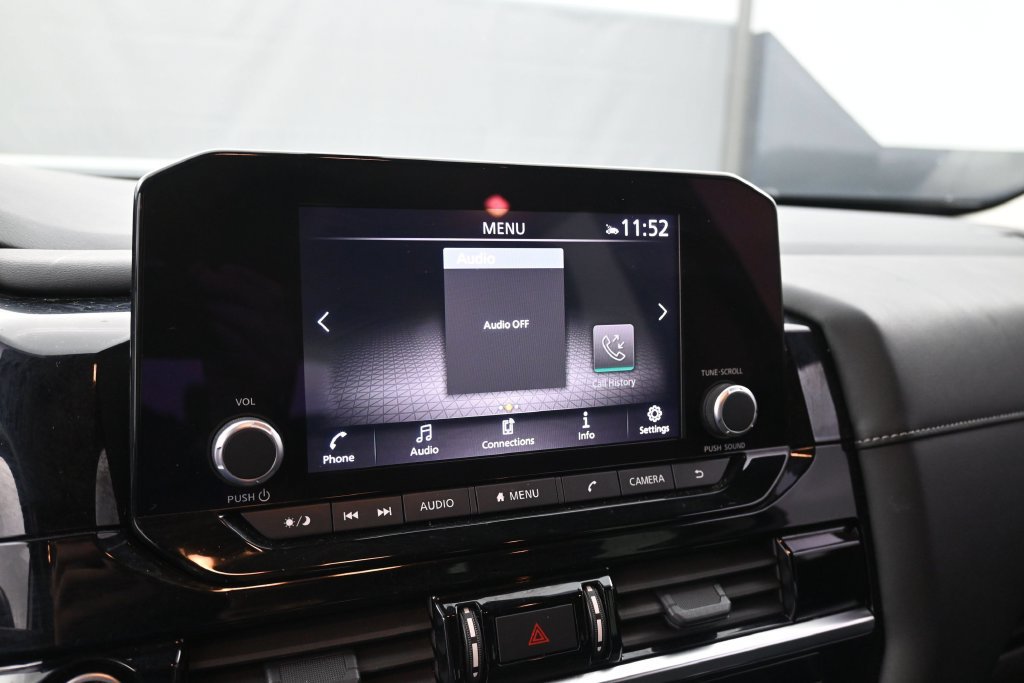 Used 2024 Nissan Pathfinder SV FWD image 35