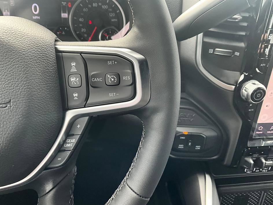 New 2027 RAM 3500 Big Horn AWD/4WD image 33