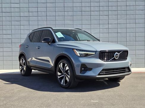 Used 2023 Volvo XC40 B5 Ultimate w/ Climate Package AWD/4WD image 6