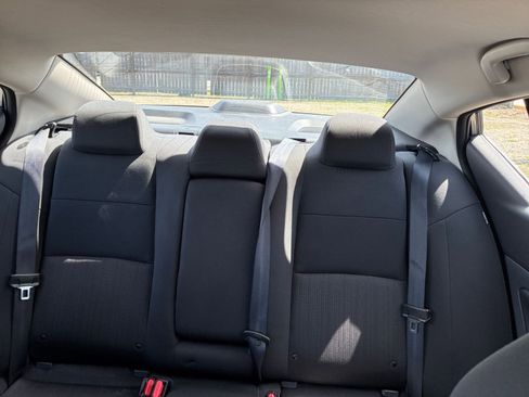 Used 2025 Nissan Altima 2.5 SV image 32