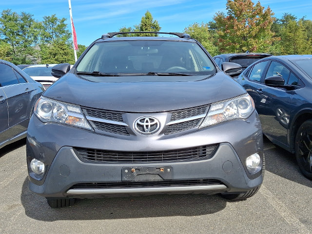 Used 2014 Toyota RAV4 XLE AWD/4WD image 2