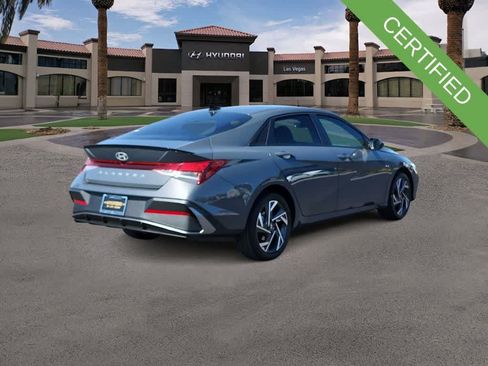 Used 2025 Hyundai Elantra Sport FWD image 8