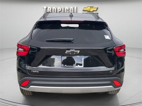 New 2026 Chevrolet Trax LT image 8
