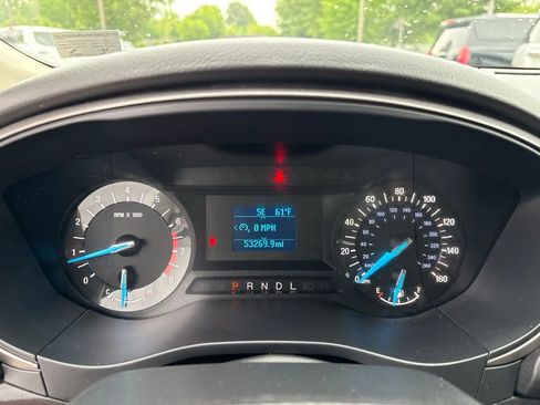 Used 2018 Ford Fusion S FWD image 19