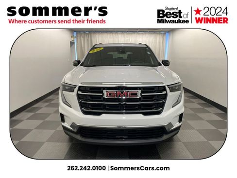 Used 2025 GMC Acadia Elevation image 8