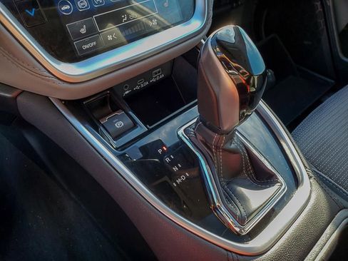 Used 2024 Subaru Outback Premium image 14