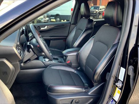 Used 2024 Ford Escape ST-Line w/ Tech Pack #1 image 7