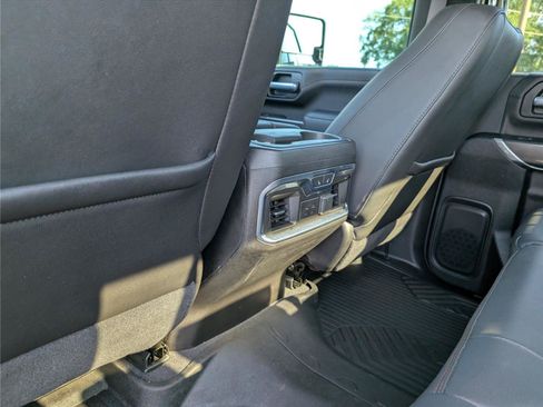 Used 2021 GMC Sierra 2500 AT4 w/ AT4 Premium Plus Package AWD/4WD image 33