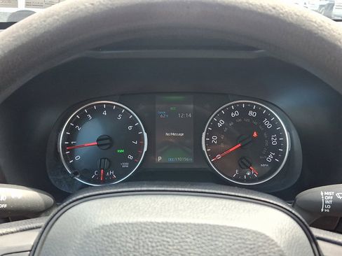 Used 2021 Toyota RAV4 XLE AWD/4WD image 19