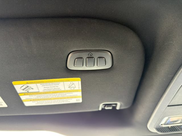 Used 2022 Ford F150 Lightning Platinum AWD/4WD image 48