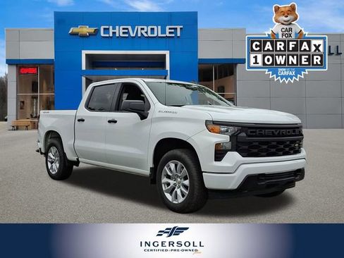 Used 2023 Chevrolet Silverado 1500 Custom image 1